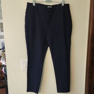 Crown & Ivy Blue Ankle Cropped Pants